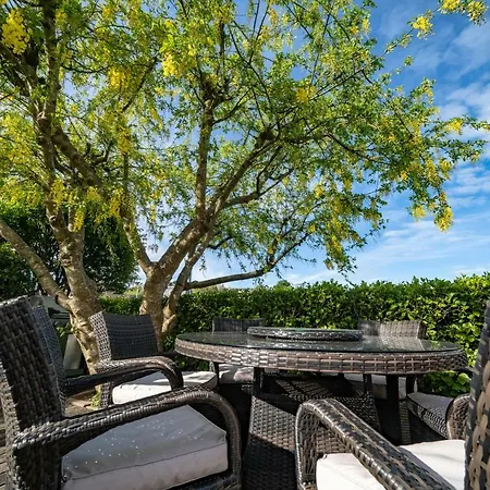 Pier House Πανσιόν *