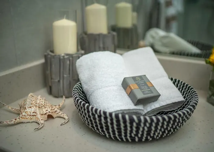 Pier House Гостевой дом